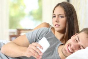 10+ Tâm lý đàn ông khi ngoại tình phụ nữ nên biết (Tham Khảo)